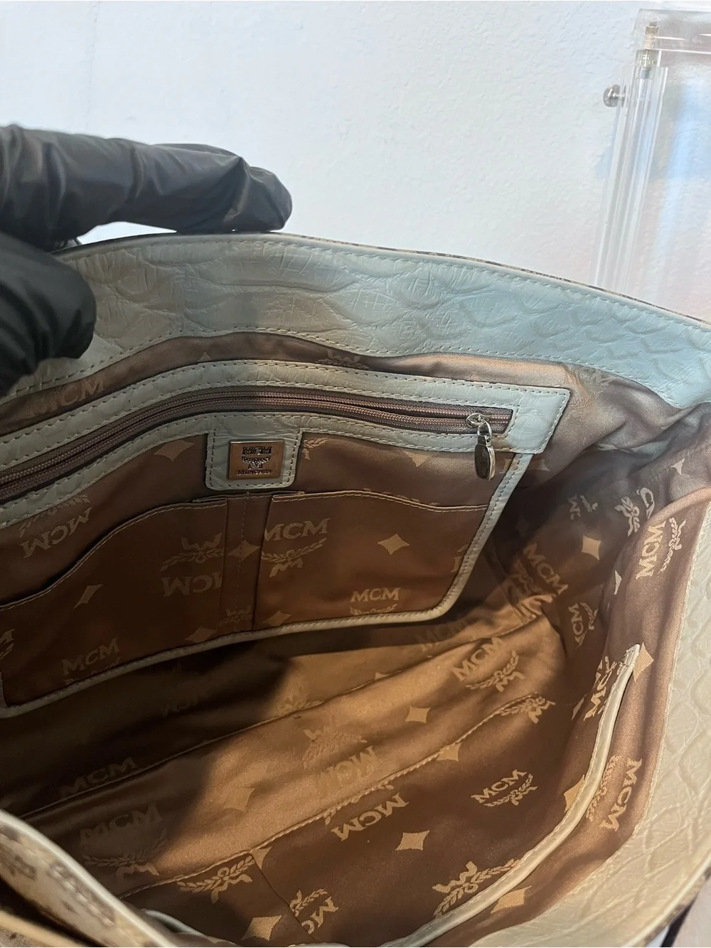 MCM VISETOS MONOGRAM MESSENGER BAG